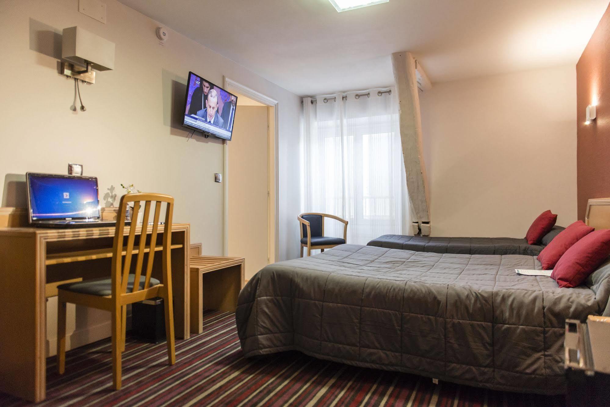 Hotel Le Tivoli Vic-en-Bigorre Εξωτερικό φωτογραφία